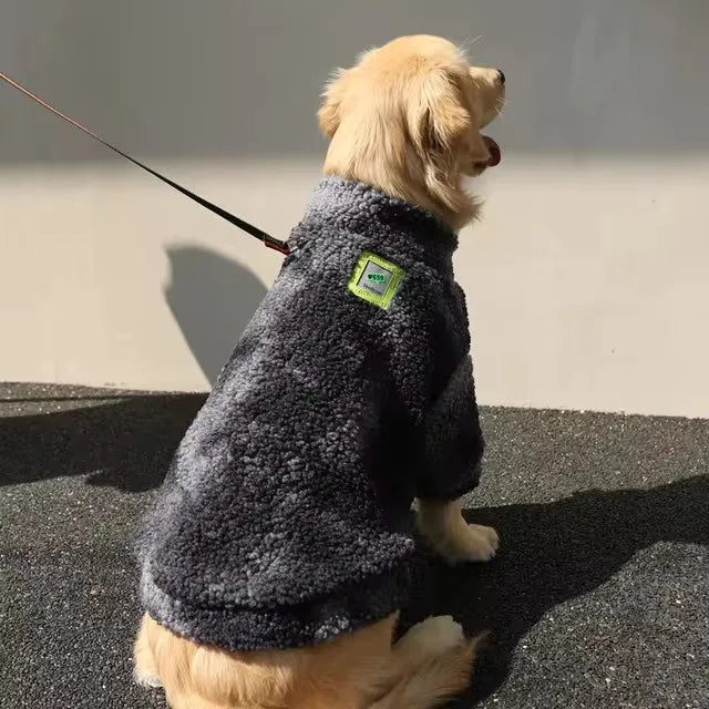 Jaqueta de lã de cordeiro para cães.